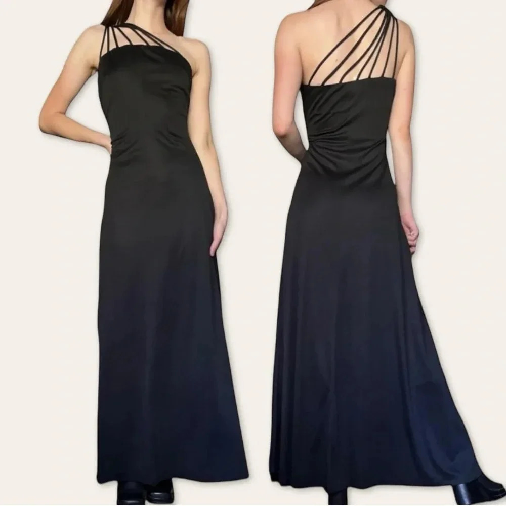 70s vintage black strappy one shoulder evening gown/prom dress (Small)